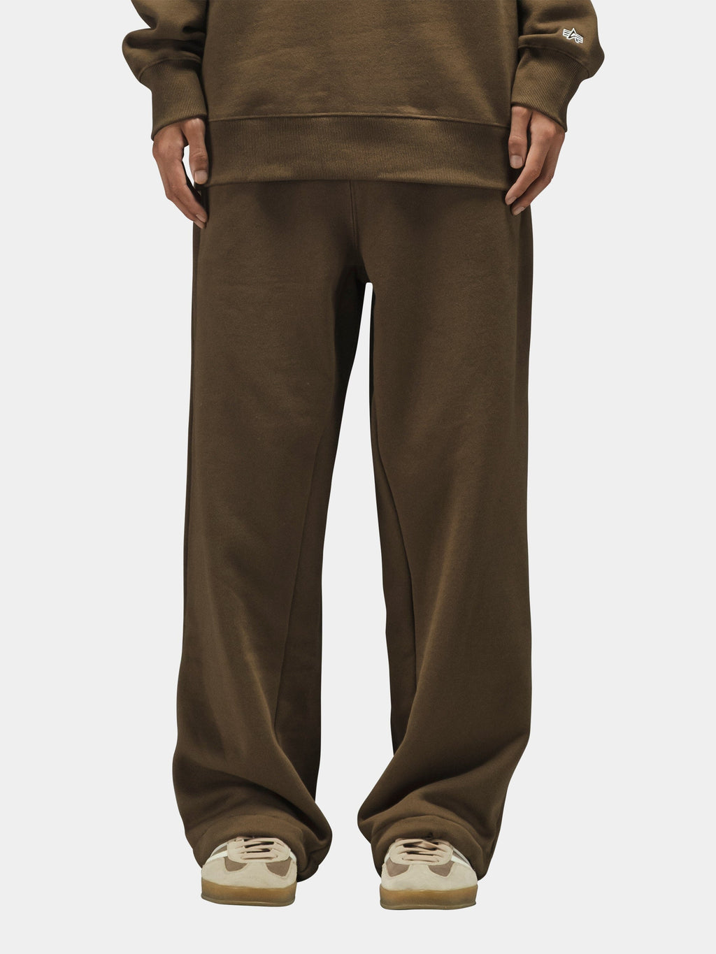 ESSENTIAL SWEATPANTS